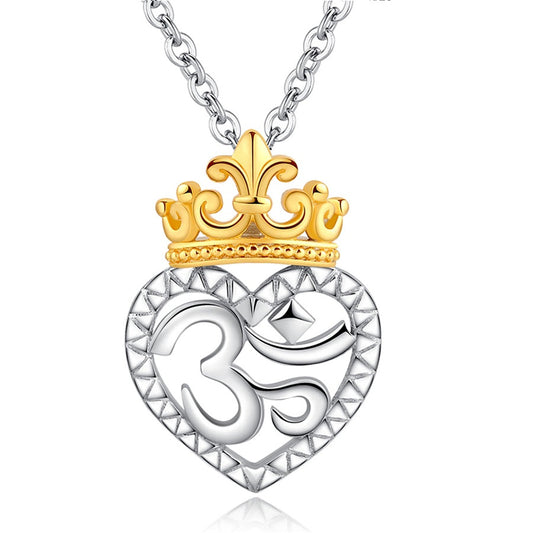 Collar con colgante de corona de oro y corazón en plata de ley 925