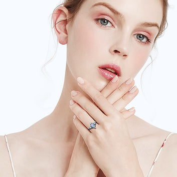 Anillo ovalado de perla de agua dulce con gema aguamarina en plata 925