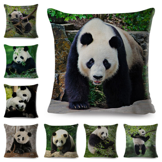 Bonita funda de almohada con diseño de panda y estampado de animales salvajes.