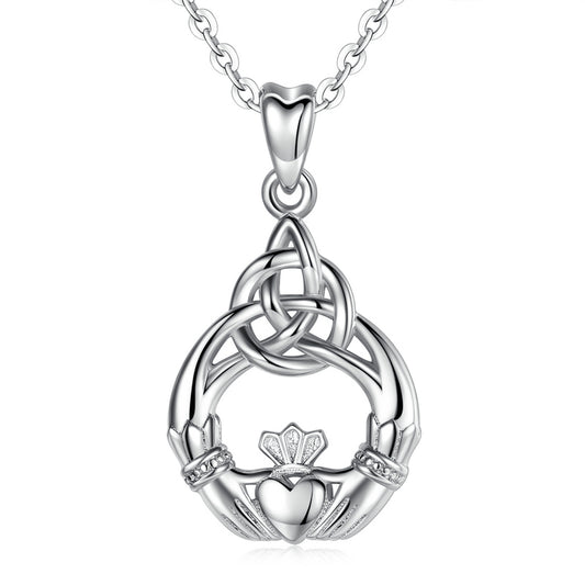 Collar con colgante de plata de ley con diseño de Claddagh de los Celtics