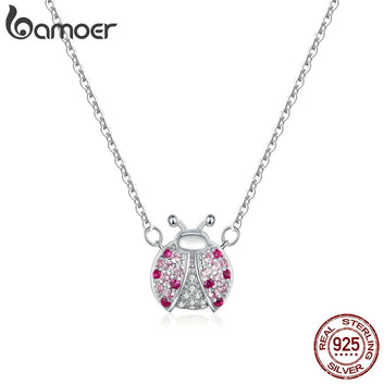 Collar de mariquita rosa en plata de ley 925