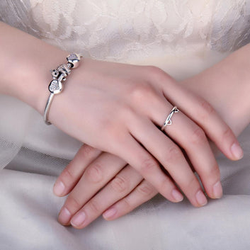 Anillo ajustable abierto con forma de pata de gato en plata de ley 925